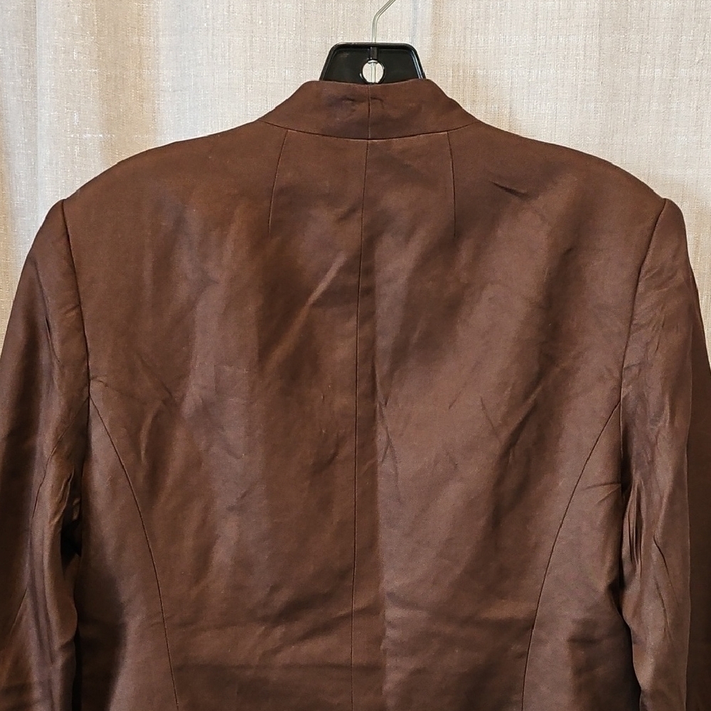 Due Per Due Brown Blazer with Deep Red Embroidery and Mandarin Collar - Picture 9 of 16